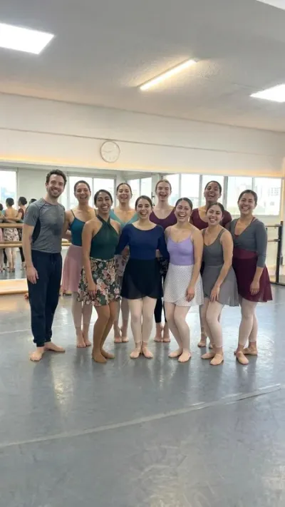 Clase de Ballet Adultos - Nivel Básico para 18+ años en Danzalink
